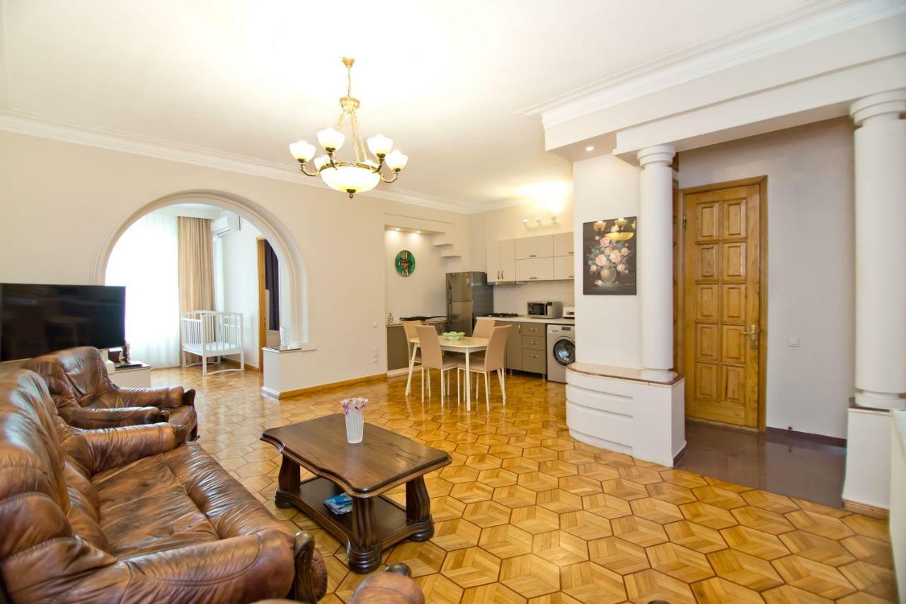 Seaside Luxury Apartment Batumi Eksteriør bilde