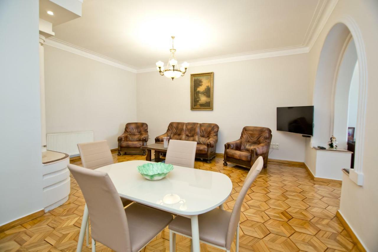 Seaside Luxury Apartment Batumi Eksteriør bilde